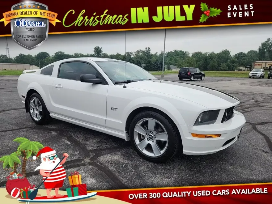 2006 Ford Mustang GT Premium photo 1