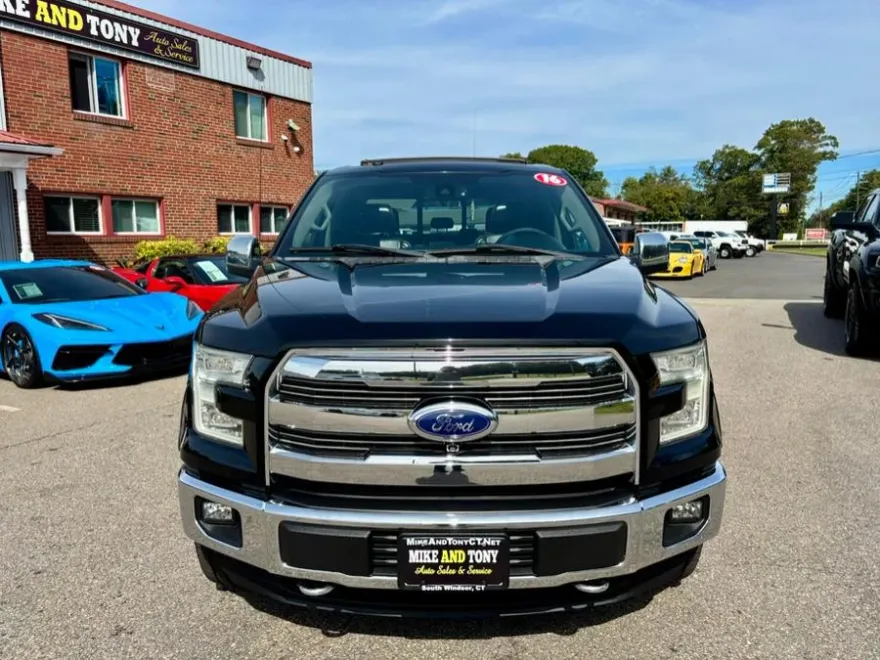 2016 Ford F-150 Lariat photo 1