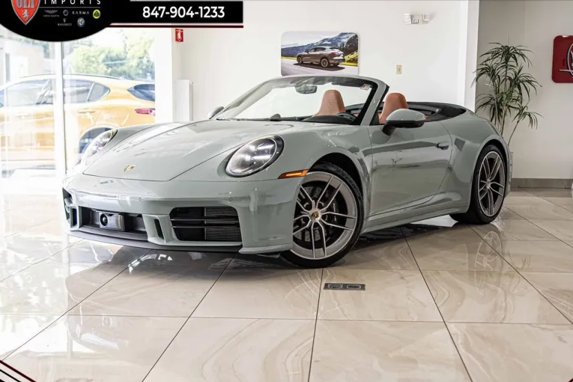 2025 Porsche 911 Cabriolet photo 1