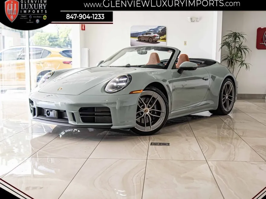 2025 Porsche 911 Cabriolet photo 1