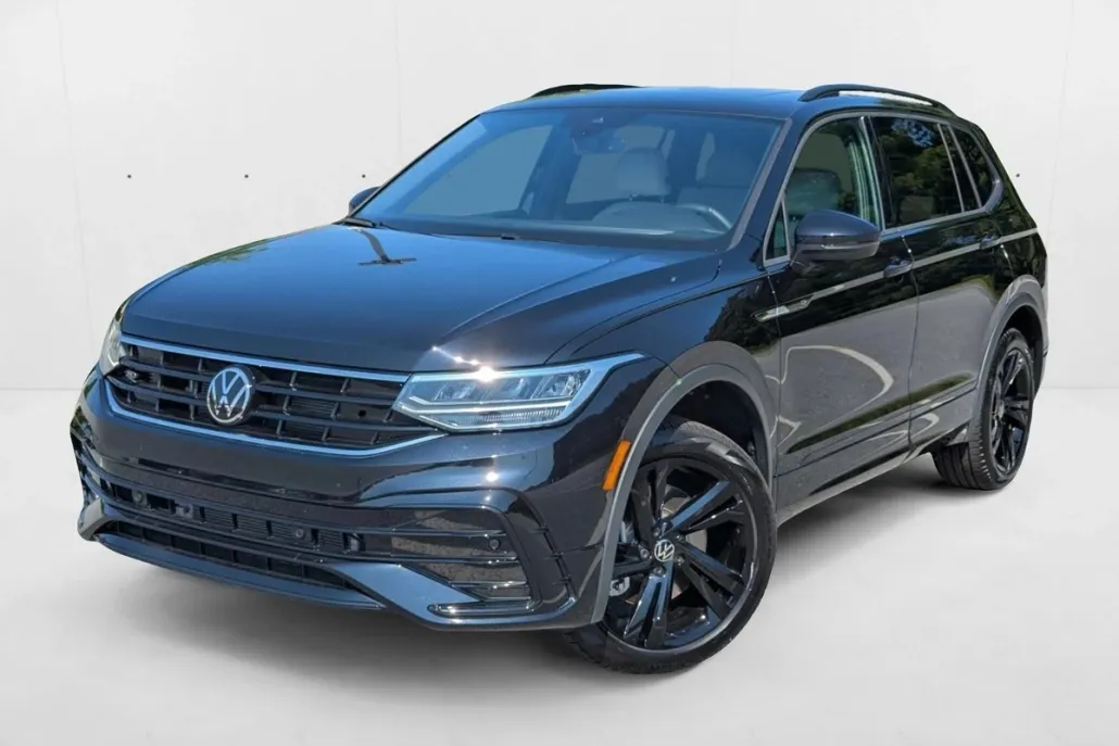 2024 Volkswagen Tiguan SE R-Line Black photo 1