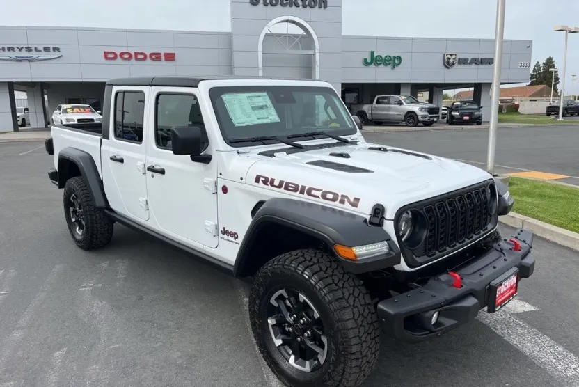 2025 Jeep Gladiator Rubicon photo 1