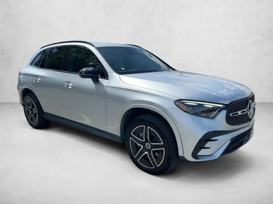 2023 Mercedes Benz GLC 300 4MATIC photo 1