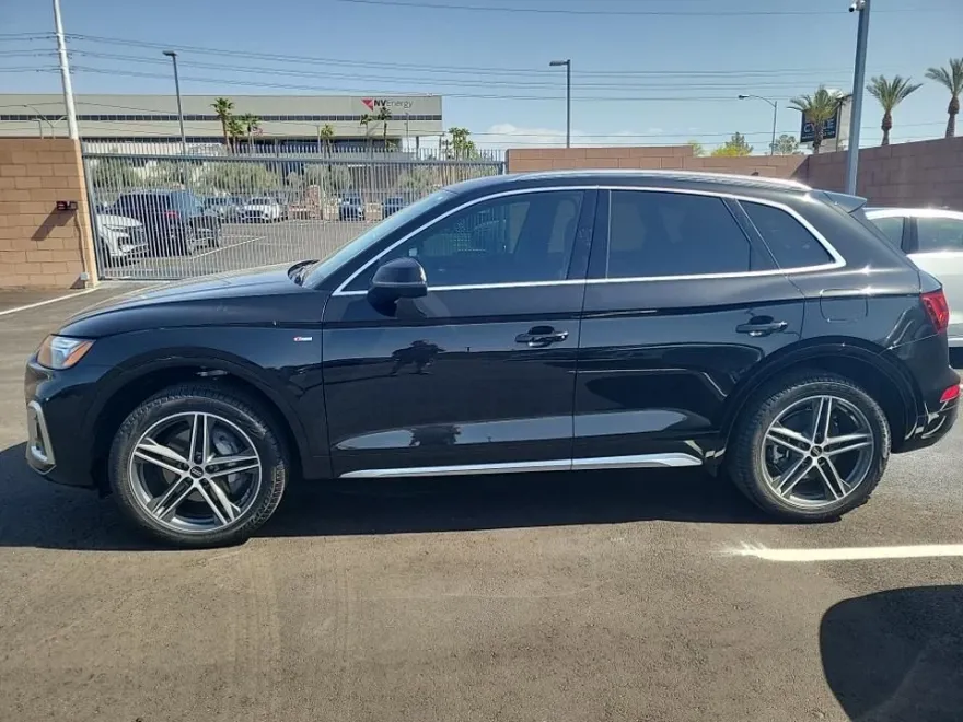 2024 Audi Q5 55 Premium photo 1