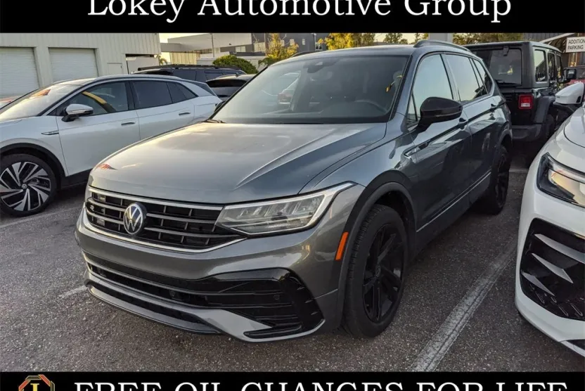 2023 Volkswagen Tiguan SE R-Line Black photo 1