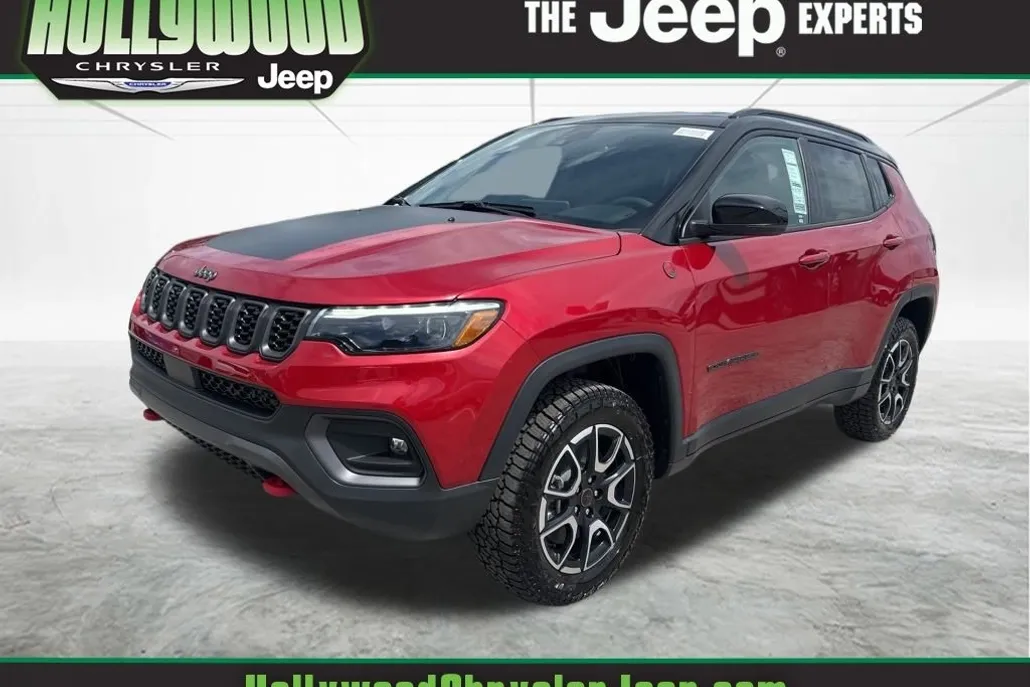 2025 Jeep Compass Trailhawk photo 1