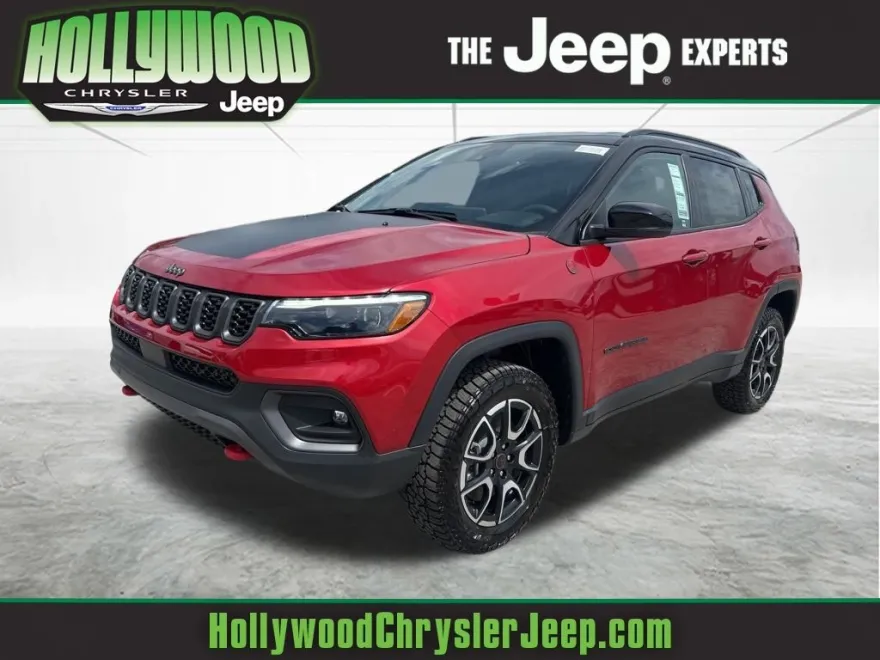 2025 Jeep Compass Trailhawk photo 1