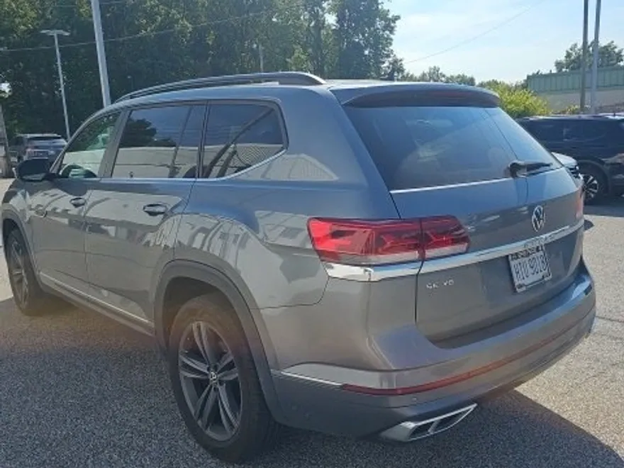 2021 Volkswagen Atlas V6 SE Technology R-Line photo 1