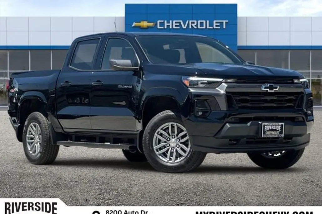 2025 Chevrolet Colorado Work Truck LT photo 1