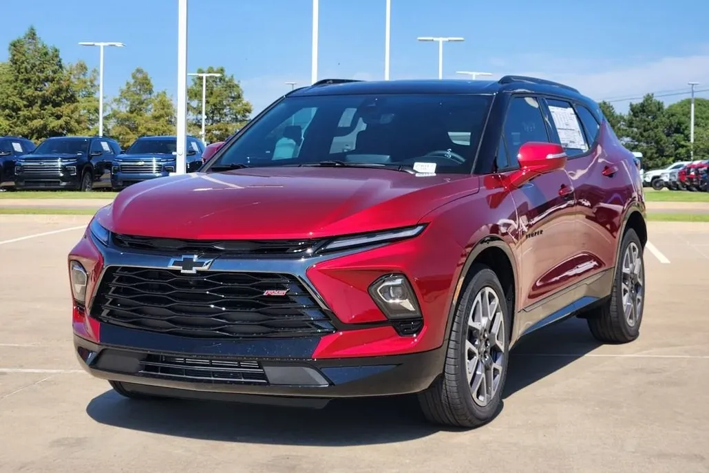 2025 Chevrolet Blazer RS photo 1