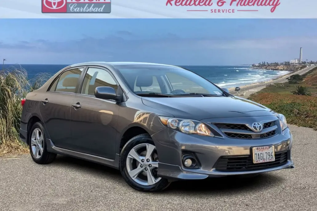 2013 Toyota Corolla L photo 1