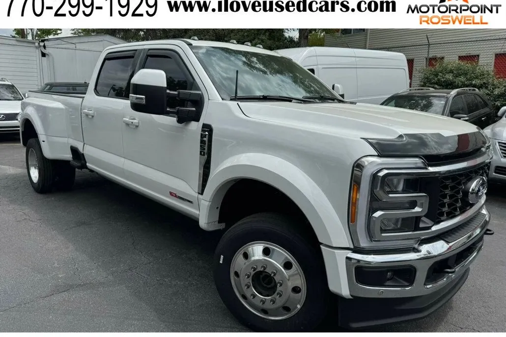 2023 Ford F-450 Lariat photo 1