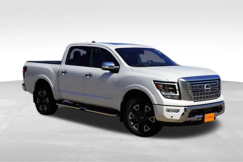2024 Nissan Titan Platinum Reserve photo 1