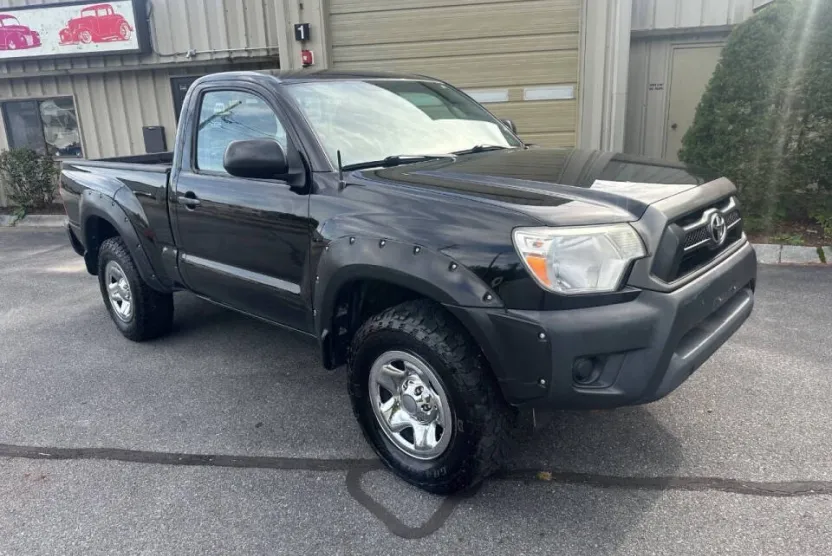 2013 Toyota Tacoma Base photo 1