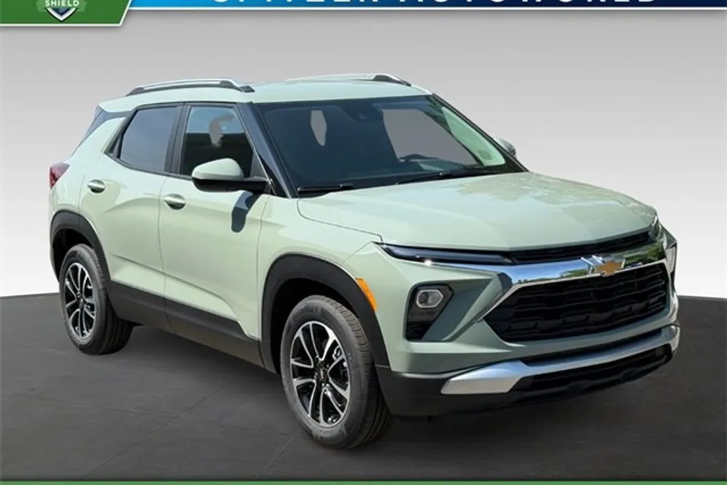 2026 Chevrolet Trailblazer LT photo 1
