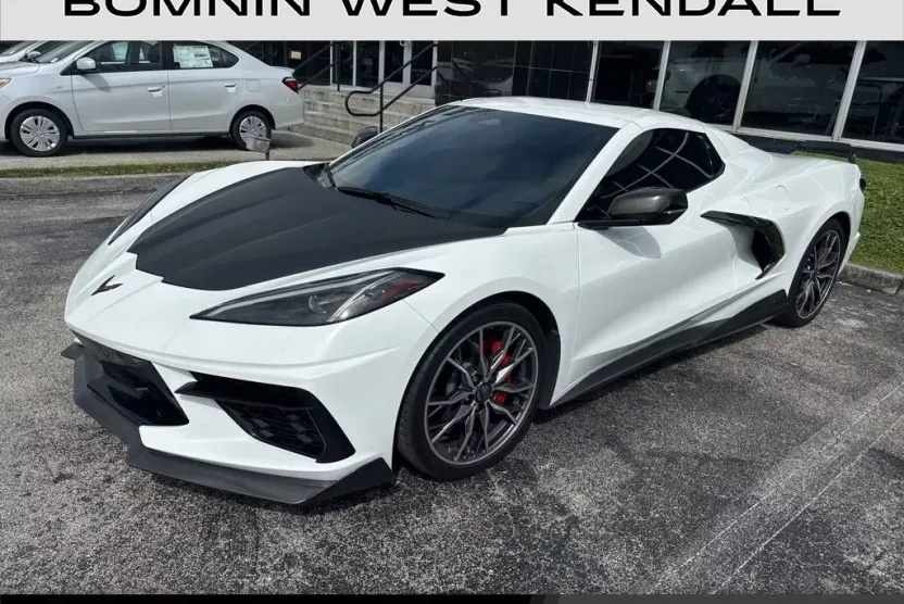 2024 Chevrolet Corvette Stingray photo 1