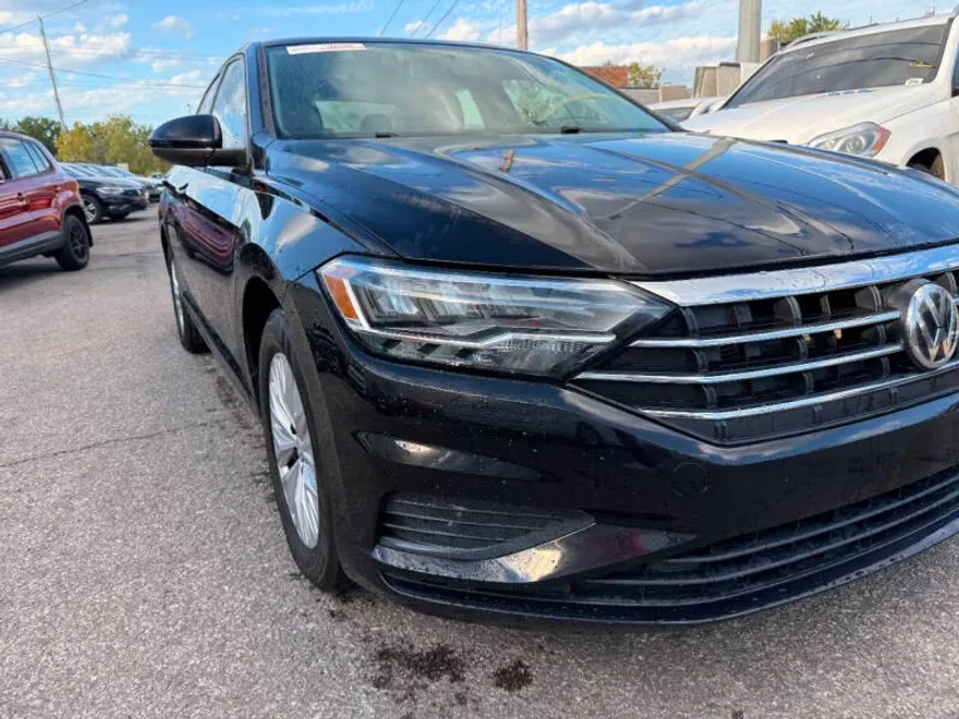 2019 Volkswagen Jetta S photo 1