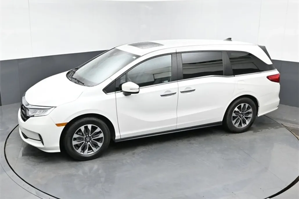 2024 Honda Odyssey EX-L photo 1