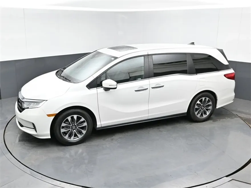 2024 Honda Odyssey EX-L photo 1