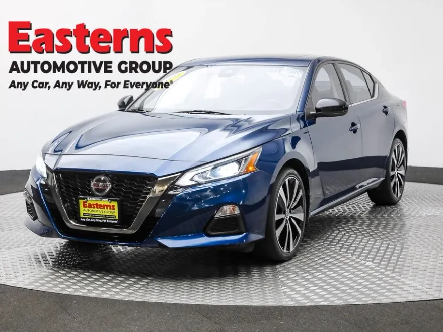 2021 Nissan Altima 2.5 SR photo 1