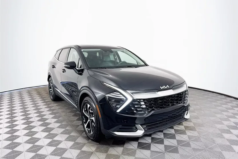2025 Kia Sportage EX photo 1
