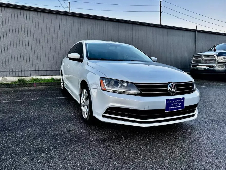2017 Volkswagen Jetta S photo 1