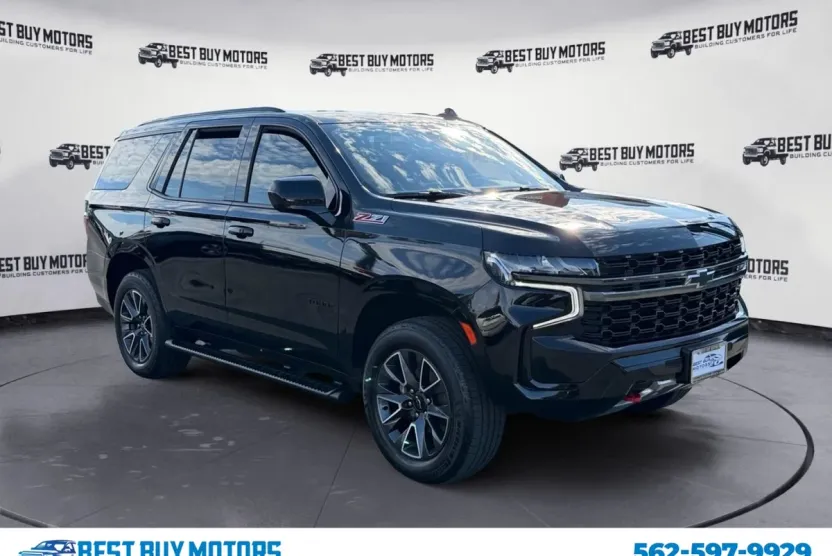 2021 Chevrolet Tahoe Z71 photo 1