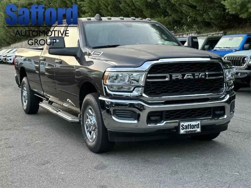 2024 Ram 2500 Tradesman photo 1