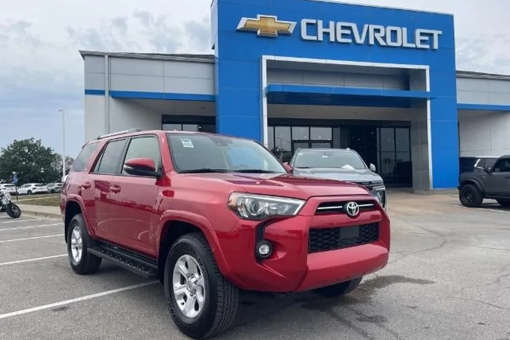 2024 Toyota 4Runner SR5 Premium photo 1
