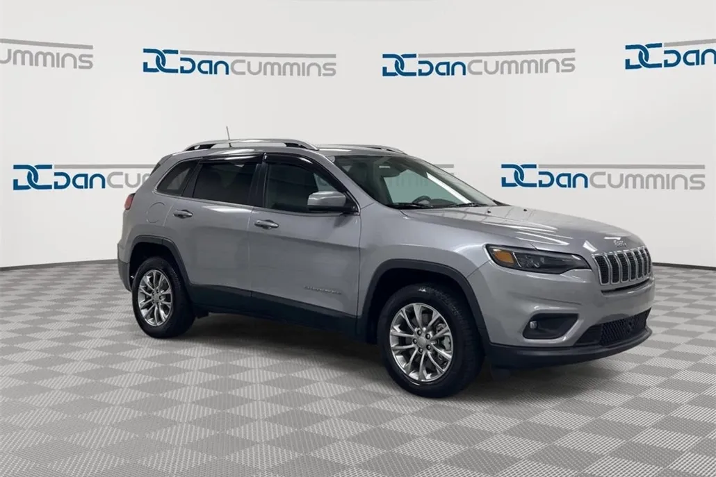 2021 Jeep Cherokee Latitude Lux photo 1