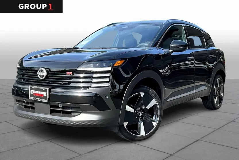 2025 Nissan Kicks SR photo 1