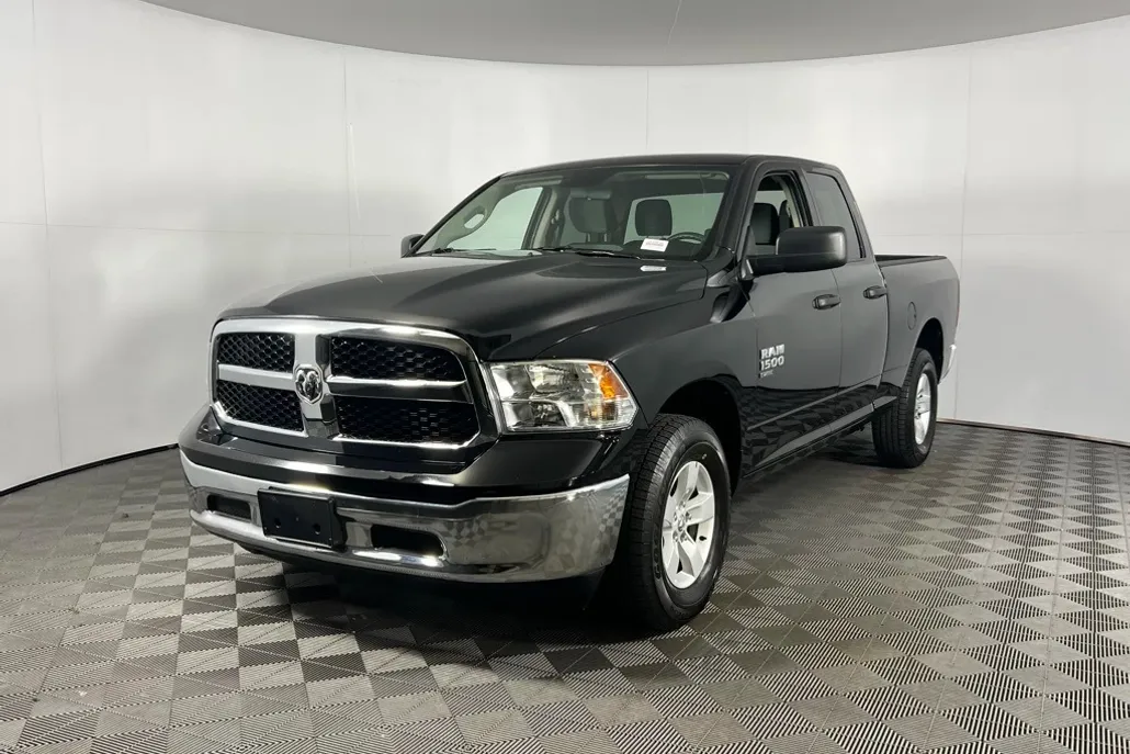 2024 Ram 1500 Classic SLT photo 1