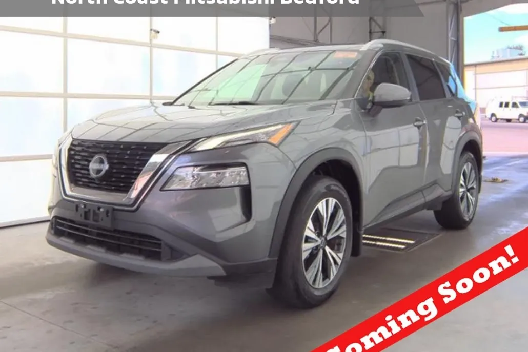 2022 Nissan Rogue SV photo 1