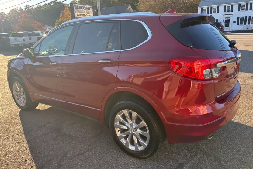 2017 Buick Envision Essence photo 1