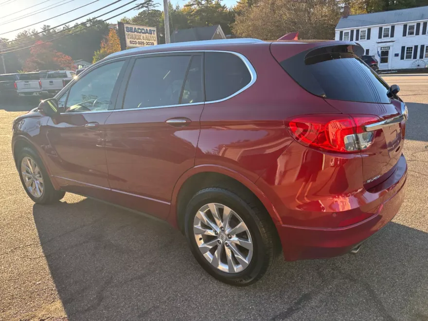 2017 Buick Envision Essence photo 1