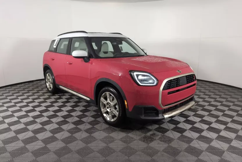 2025 Mini Countryman Signature photo 1