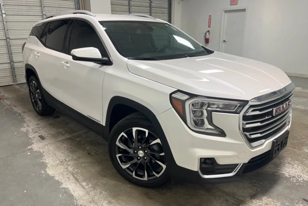 2024 Gmc Terrain SLT photo 1