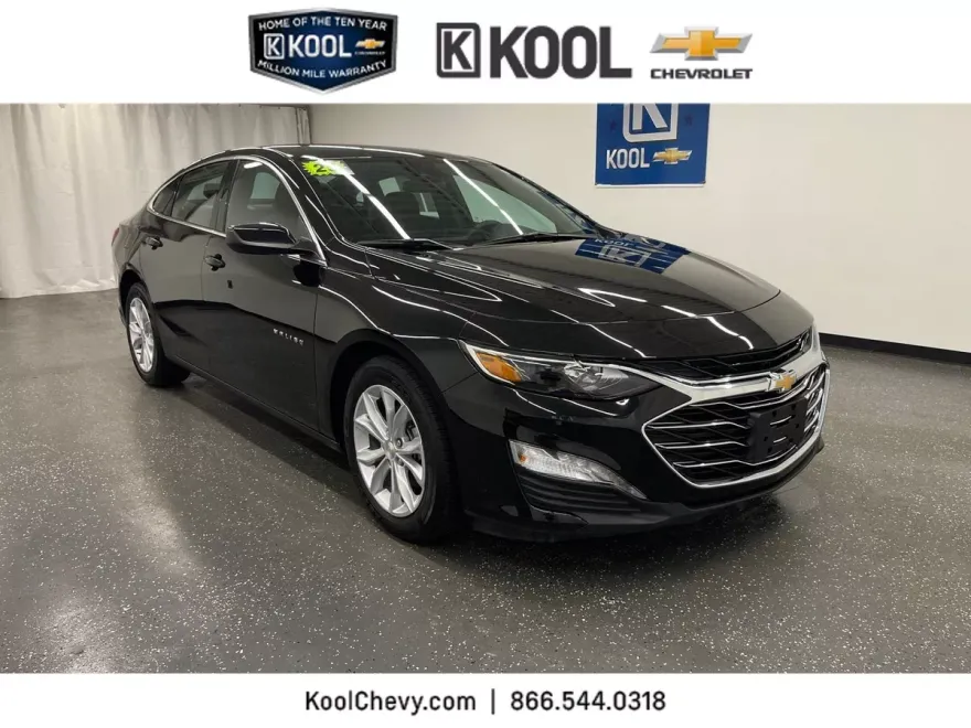 2025 Chevrolet Malibu 1LT photo 1