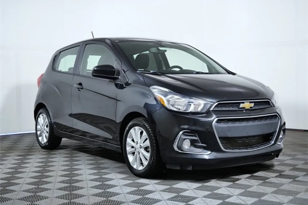 2016 Chevrolet Spark 1LT photo 1