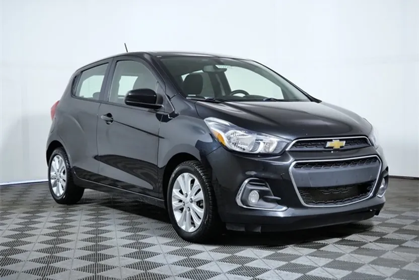 2016 Chevrolet Spark 1LT photo 1