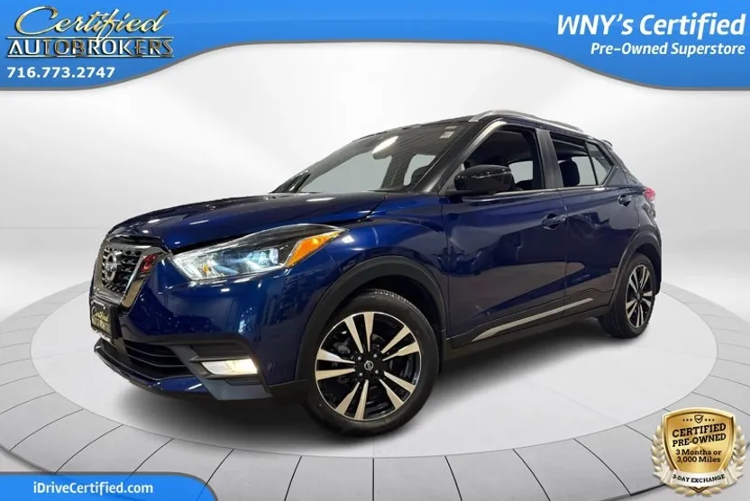 2020 Nissan Kicks SR photo 1