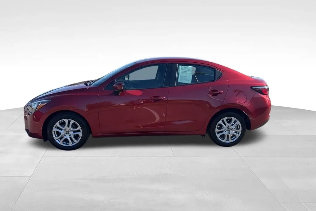2018 Toyota Yaris iA Base photo 1