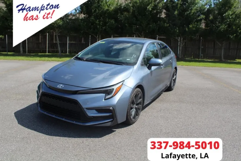 2023 Toyota Corolla SE photo 1