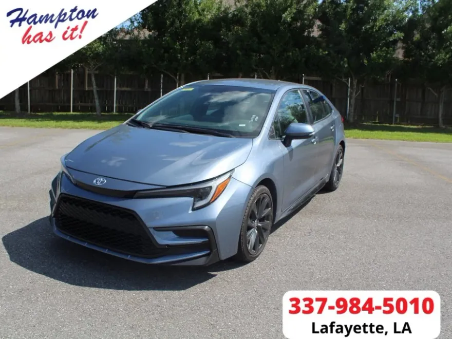 2023 Toyota Corolla SE photo 1