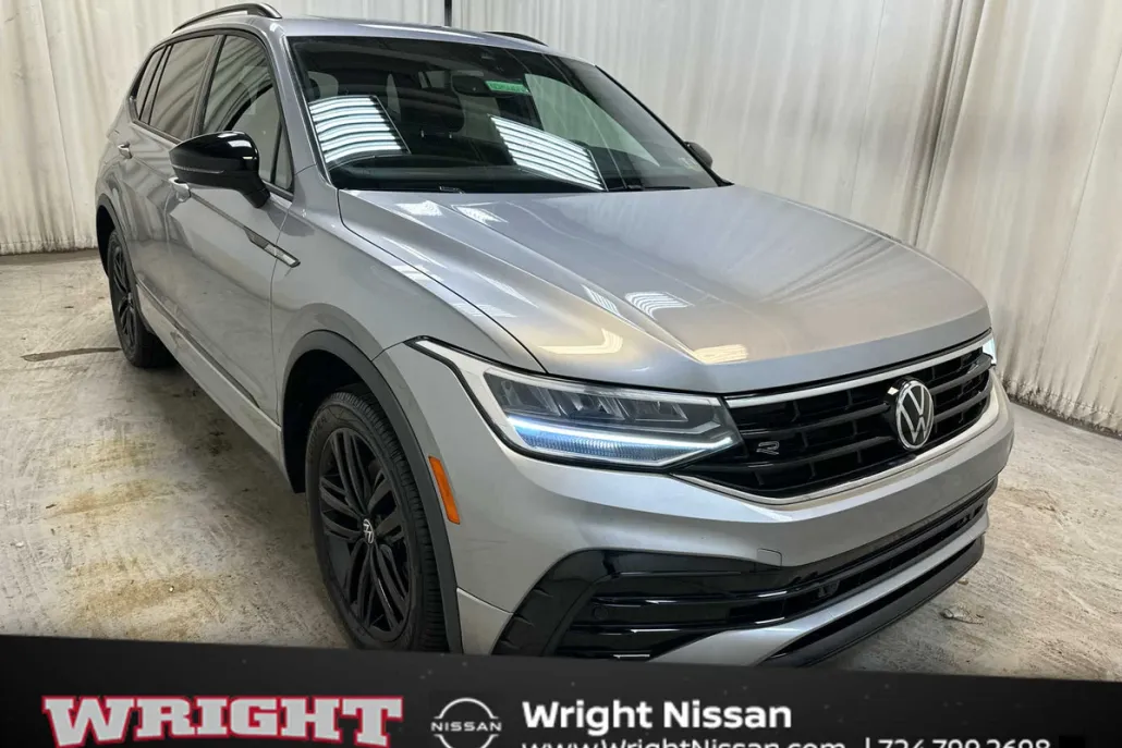 2022 Volkswagen Tiguan SE R-Line Black photo 1