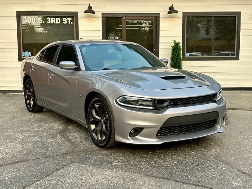 2018 Dodge Charger R/T photo 1