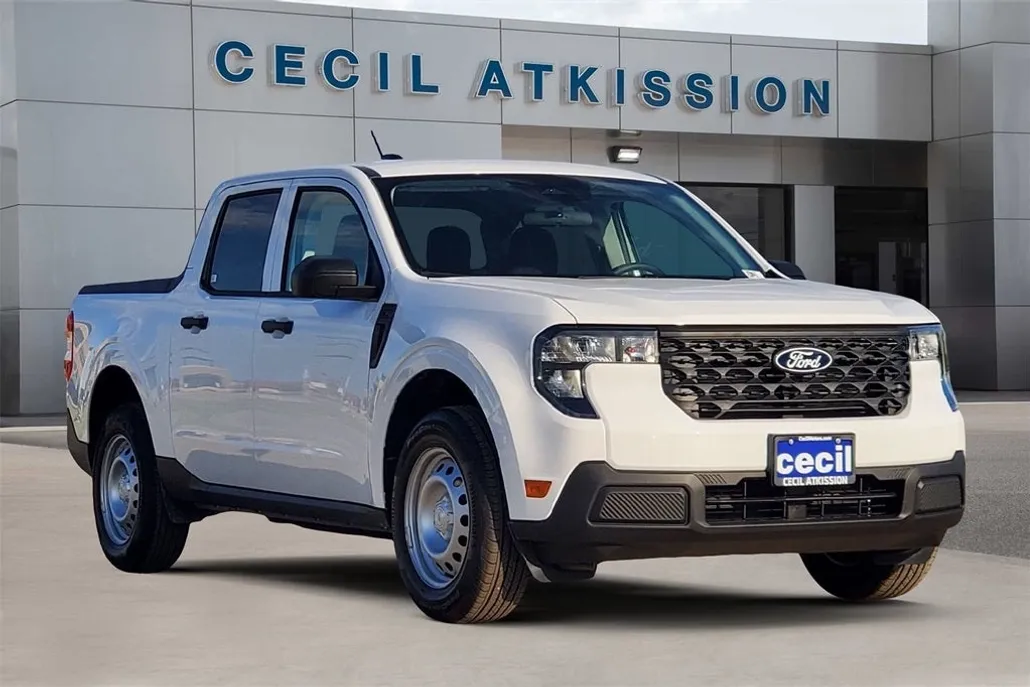 2025 Ford Maverick XL photo 1