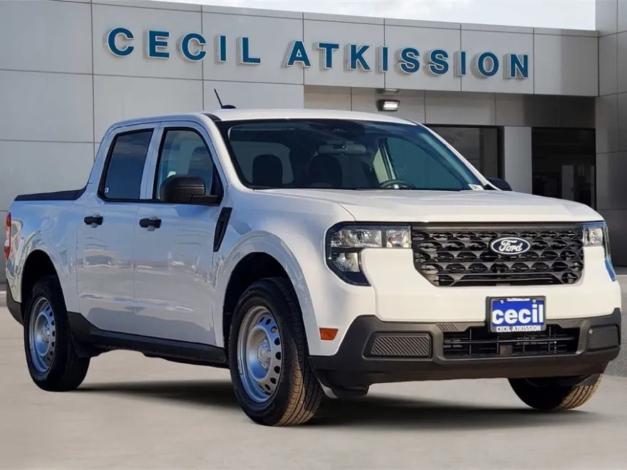 2025 Ford Maverick XL photo 1