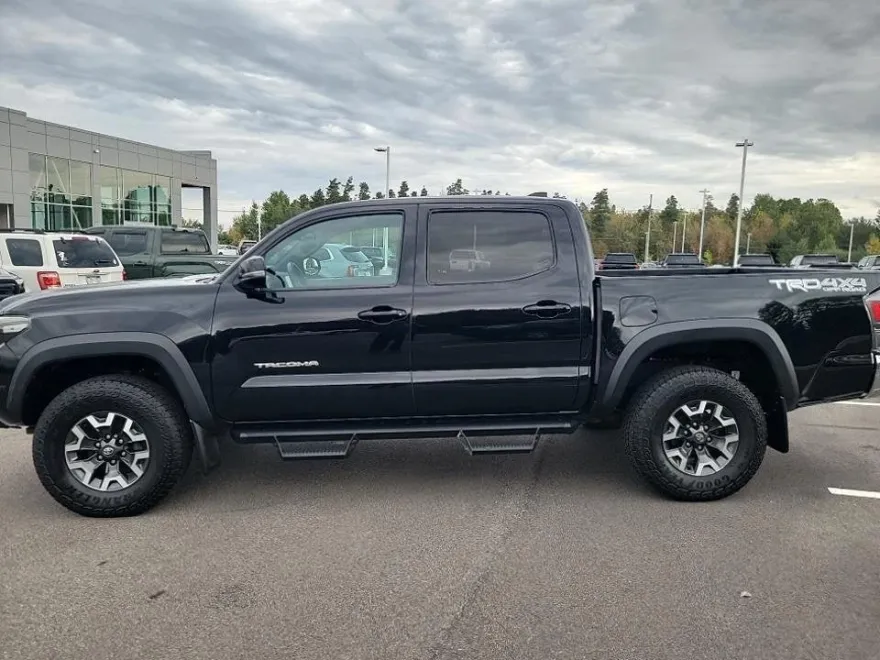 2022 Toyota Tacoma 4x4 SR photo 1