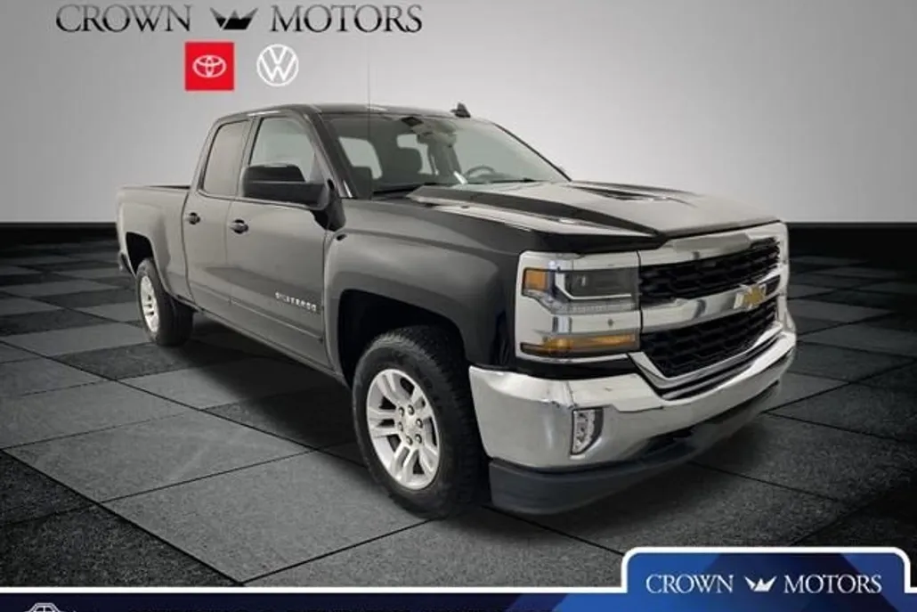 2016 Chevrolet Silverado 1500 LT photo 1